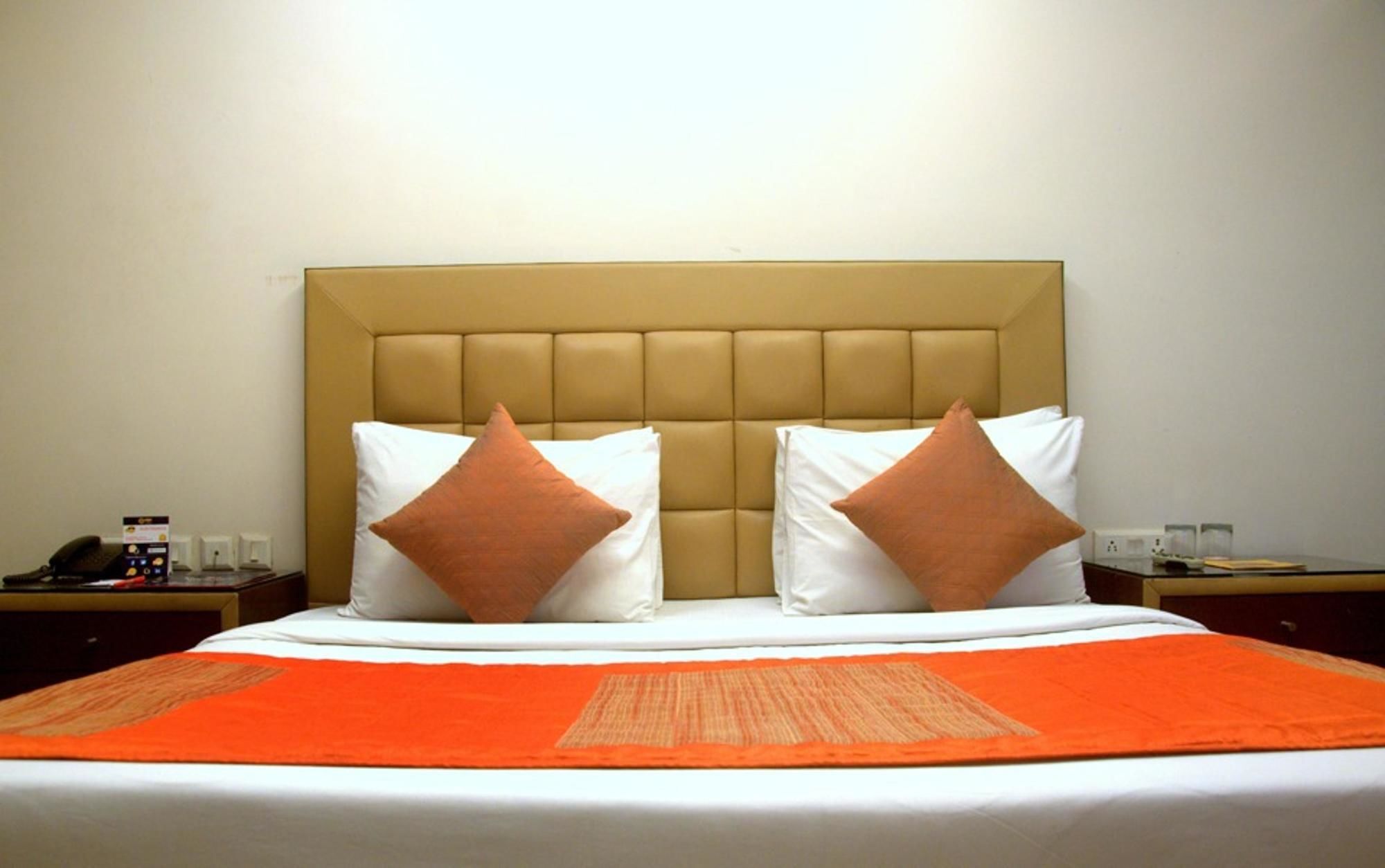 Capital O 1391 Hotel Pushpa Vilas Ghaziabad Exterior foto